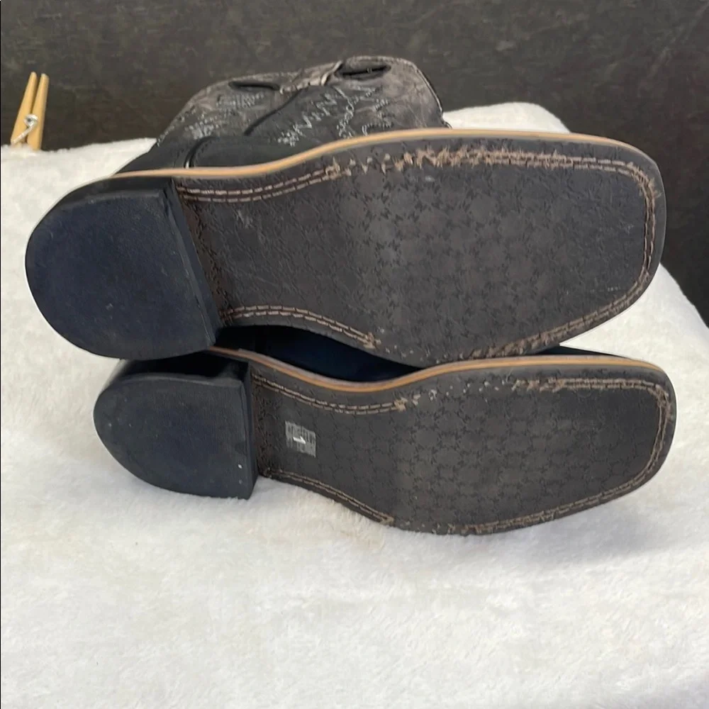 Black Western Boots with Square Toe and Sturdy‎ Soles